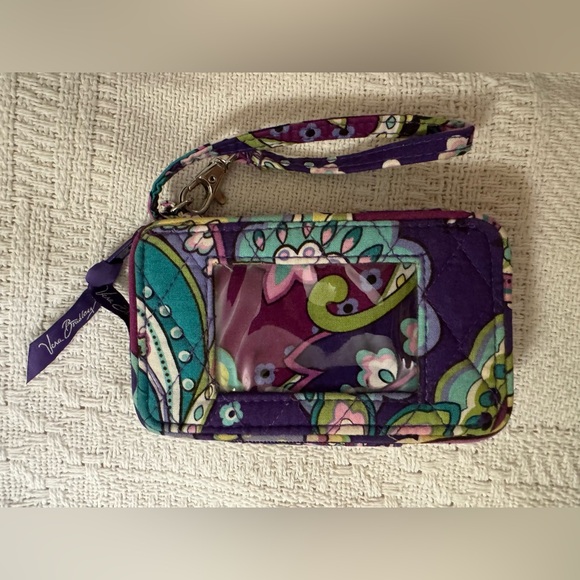 Excellent used condition, Vera Bradley wristlet in a paisley/floral print - Picture 10 of 11
